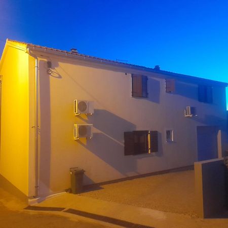 Apartment Dukic Sveti Filip i Jakov Eksteriør bilde