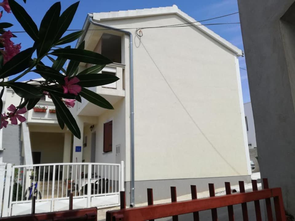 Apartment Dukic Sveti Filip i Jakov Eksteriør bilde