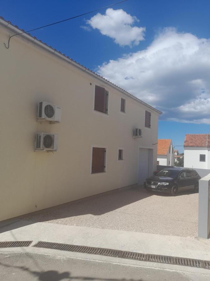Apartment Dukic Sveti Filip i Jakov Eksteriør bilde